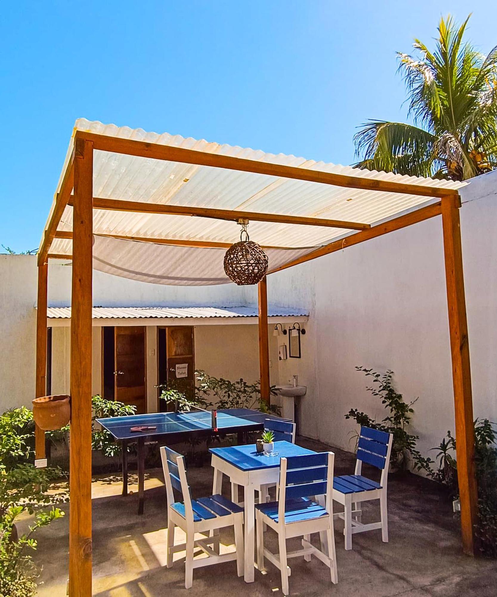 Hostal El Rio León Zewnętrze zdjęcie