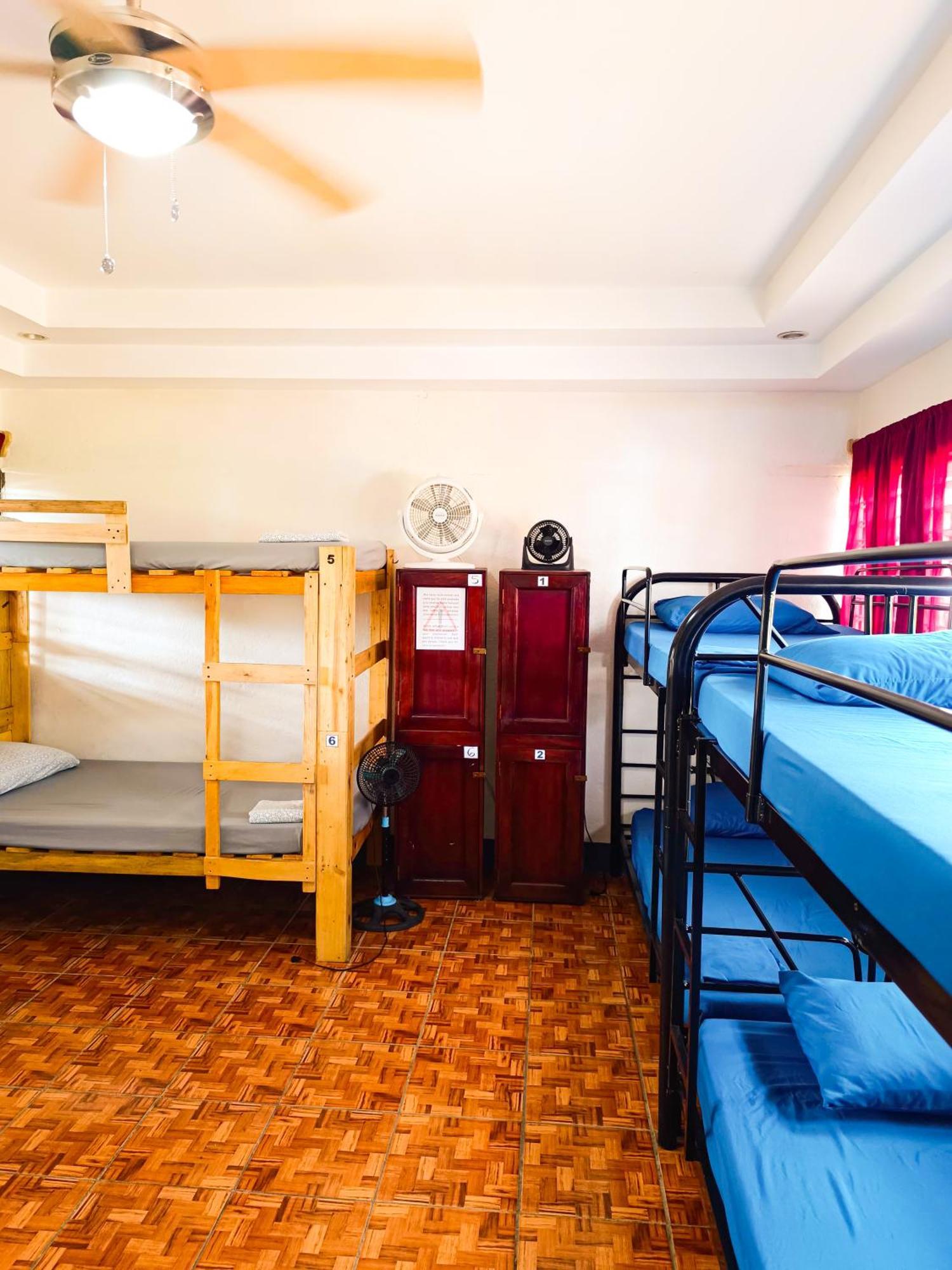 Hostal El Rio León Zewnętrze zdjęcie