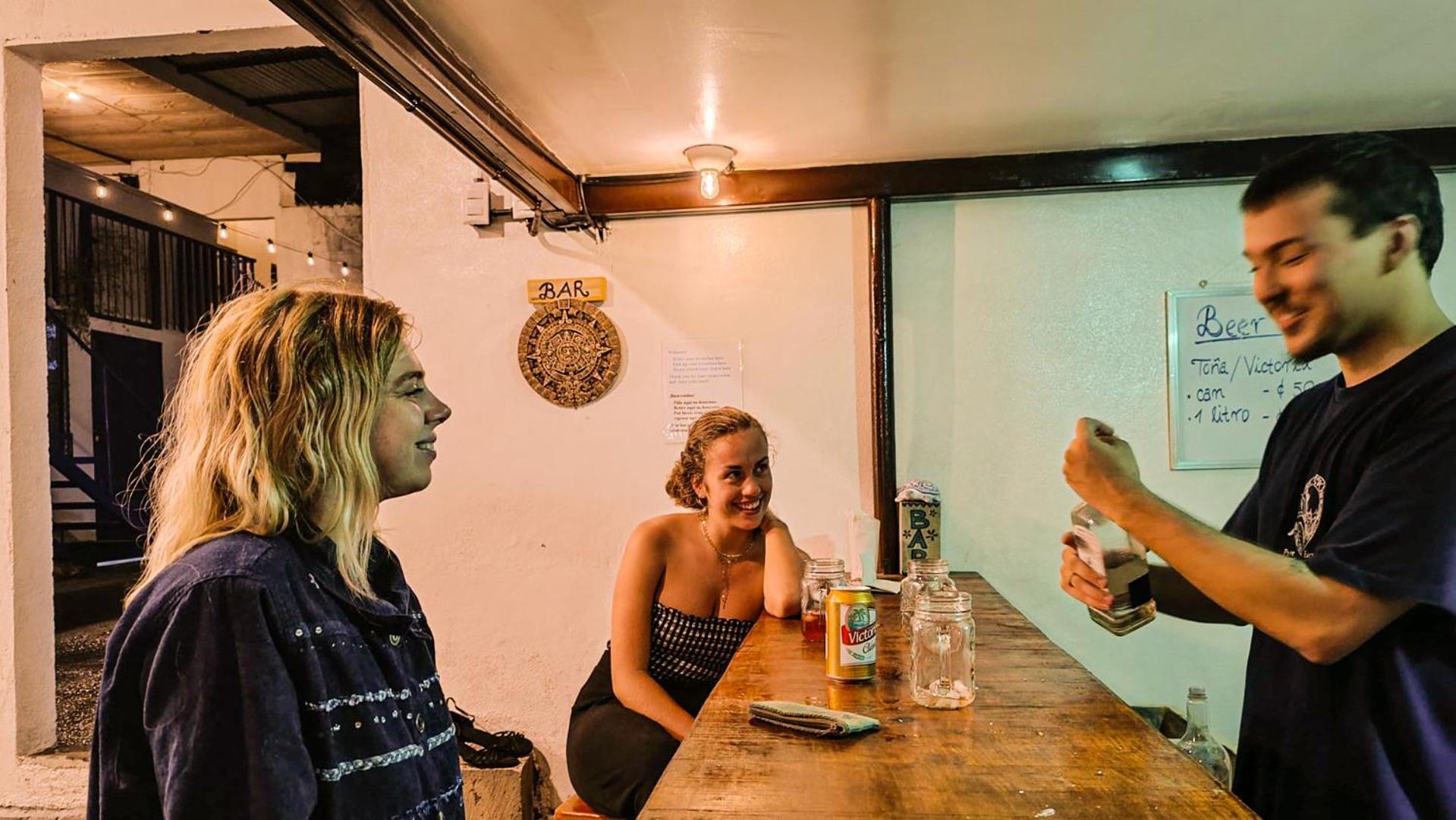 Hostal El Rio León Zewnętrze zdjęcie